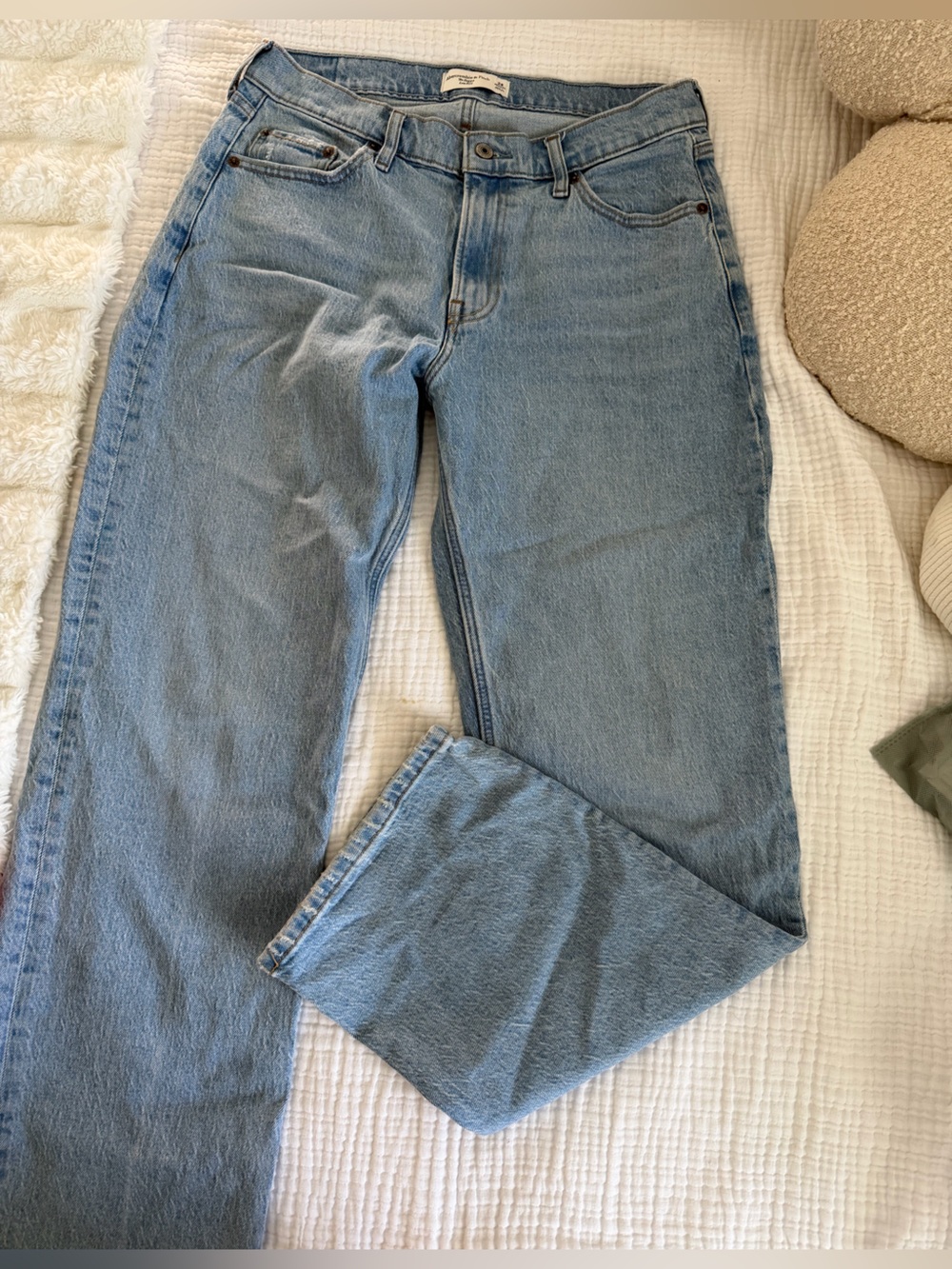A&F Baggy Low Rise